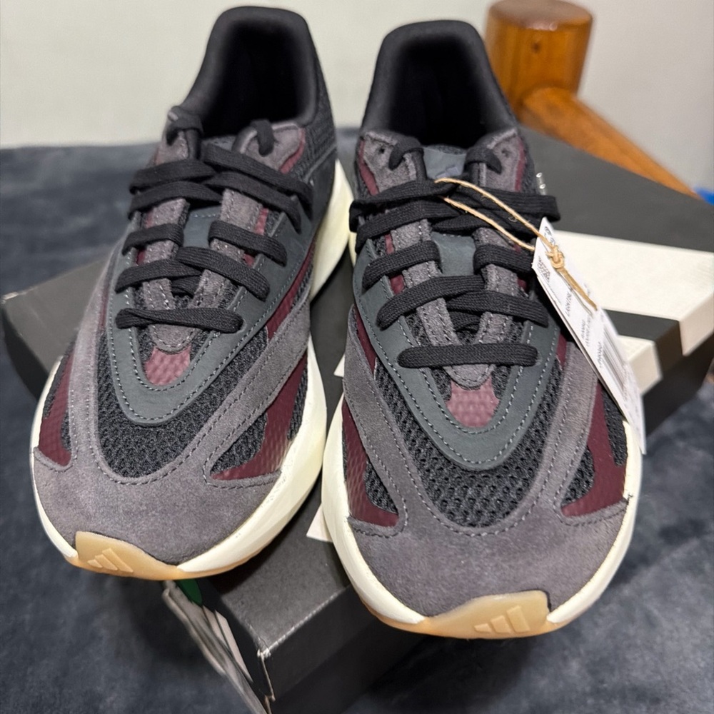 Adidas LIGHTBLAZE